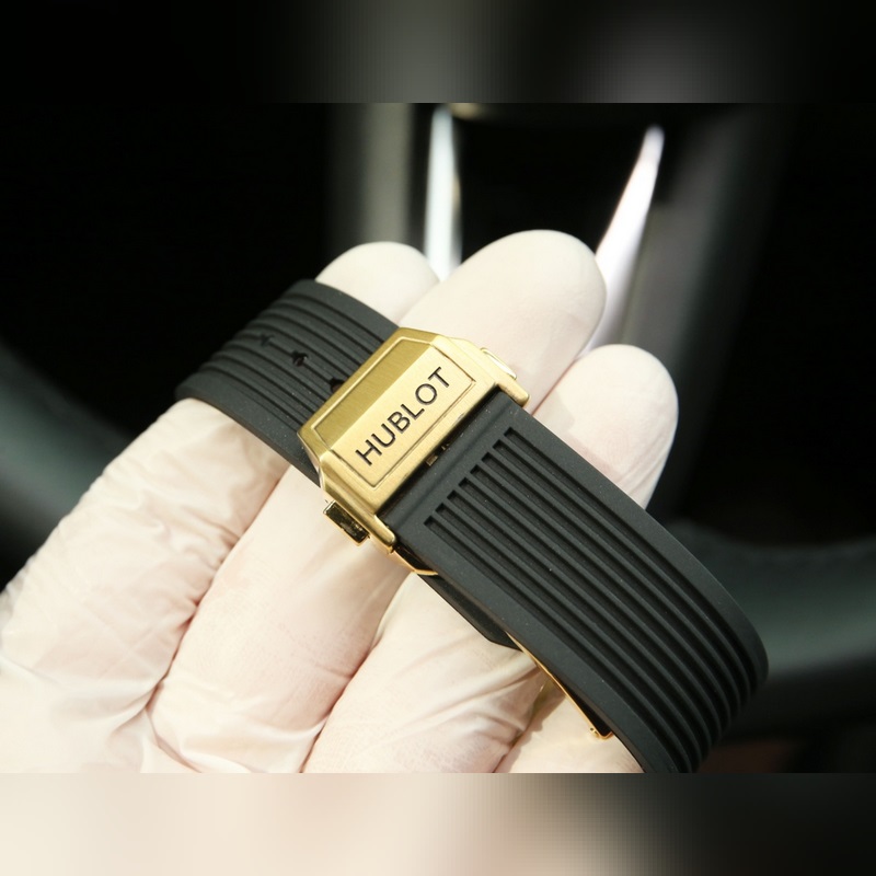 Hublot Big Bang Brave&Fearless Punching Forward-7