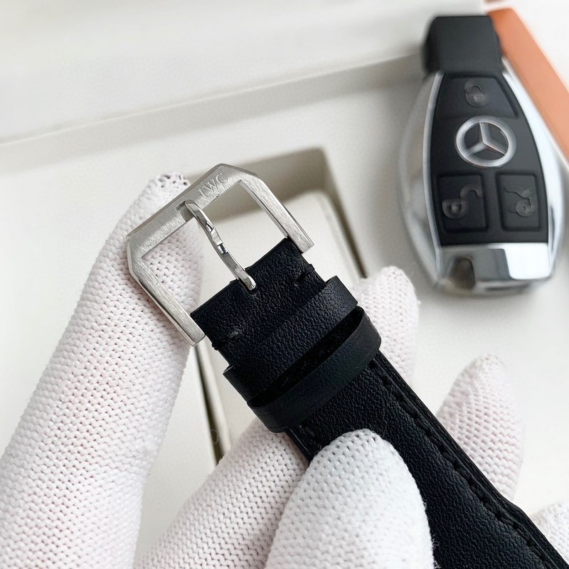 IWC Pilot's Mark XVIII Heritage IW327010 Luxury Replica Watch-8