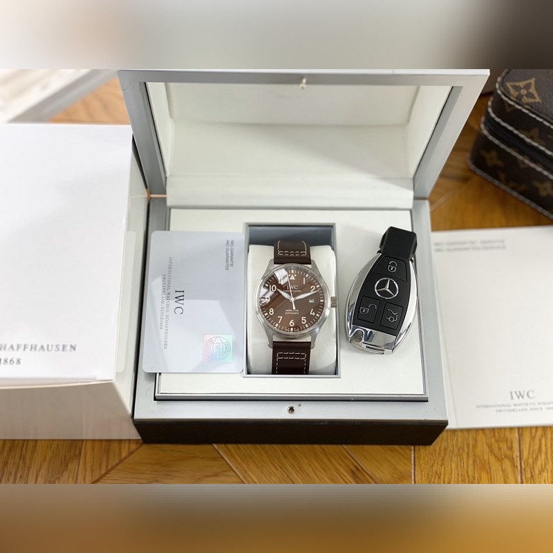 IWC Pilot's Mark XVIII Heritage IW327010 Replica Watch-2