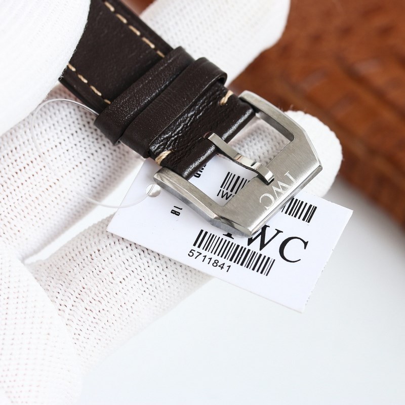 IWC Pilot's Mark XVIII Series Premium Swiss Timepiece-8