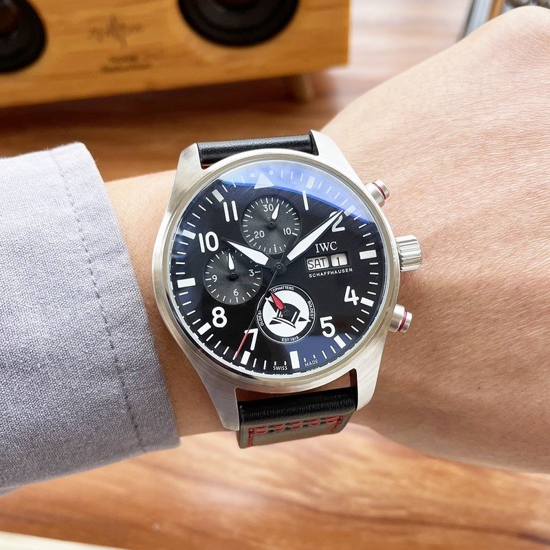 IWC Pilot's Replica Watch 43mm Men's Luxury Timepiece-4