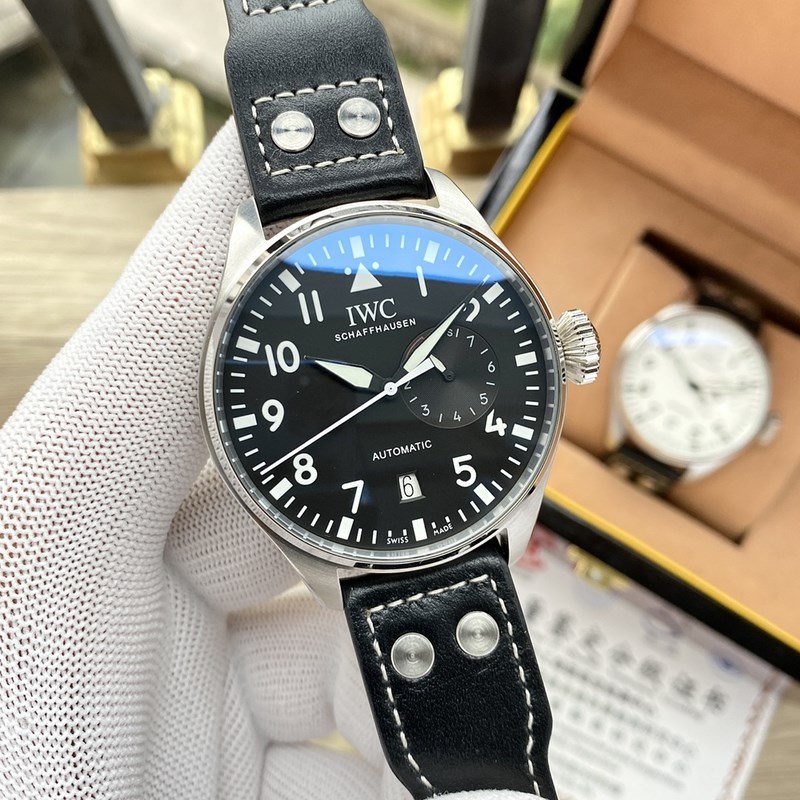 IWC Pilot's Series Luxury Men's Replica Watch-3
