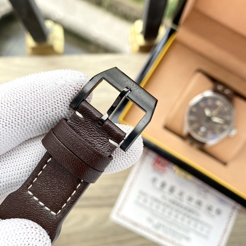 IWC Pilot's Series Men's Replica Watch Premium Quality-8