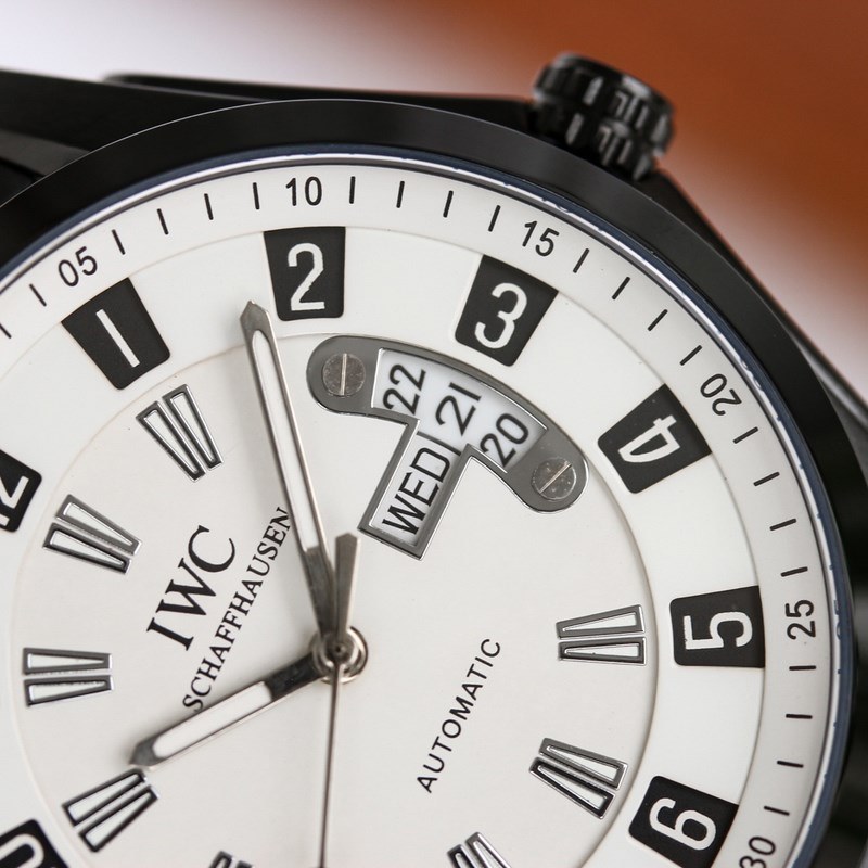 IWC Pilot's Replica Watch 42MM Aircraft One-2