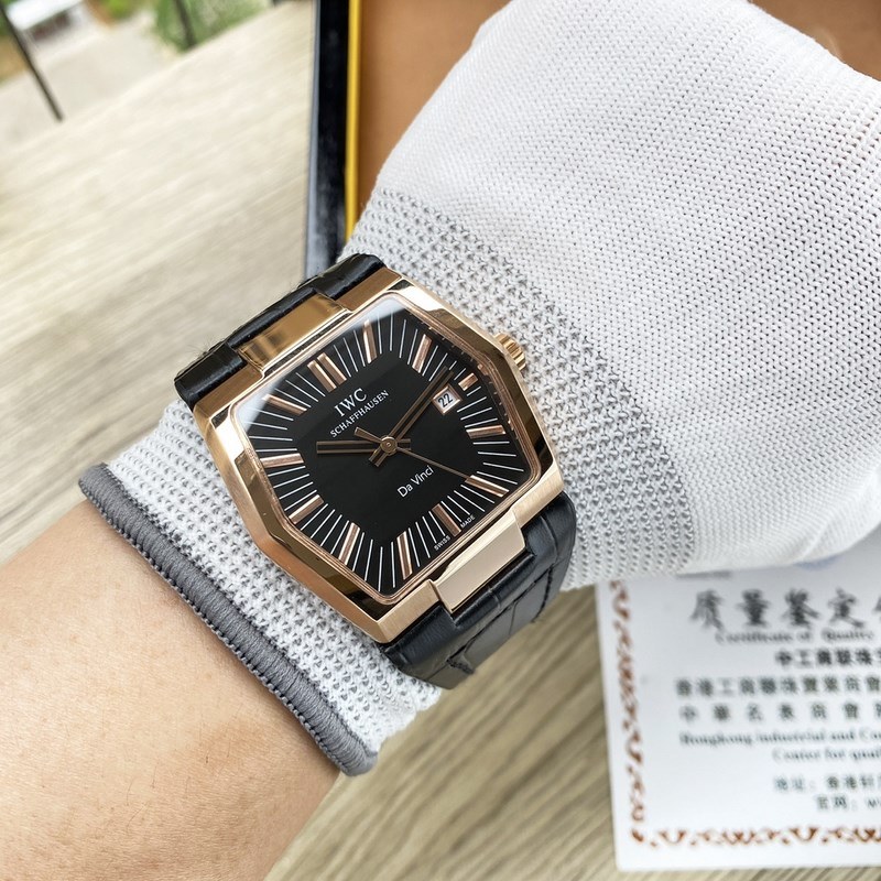 IWC Da Vinci IW546103 Barrel-Shaped Replica Watch Elegant Design and Quality-4