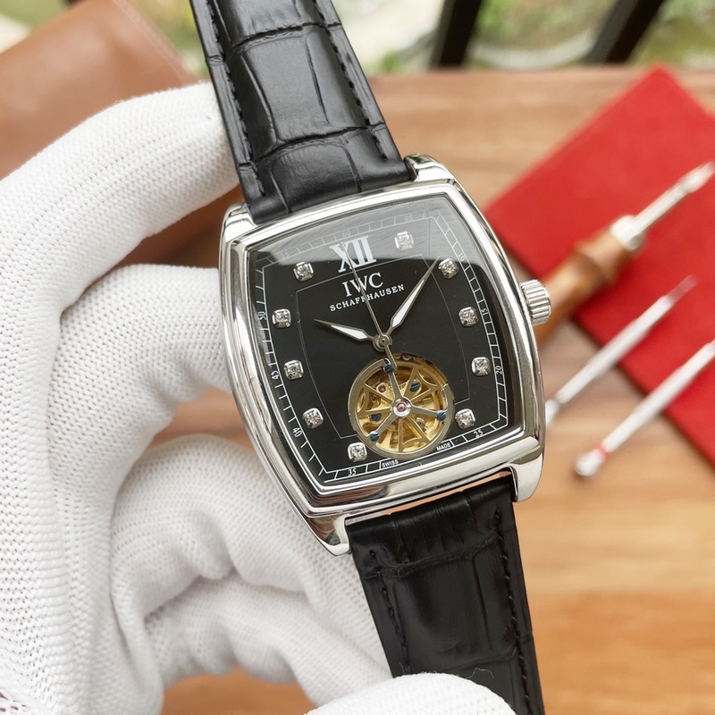 IWC Classic Big Pilot's Replica Watch with Tourbillon Elegant and Exquisite-3