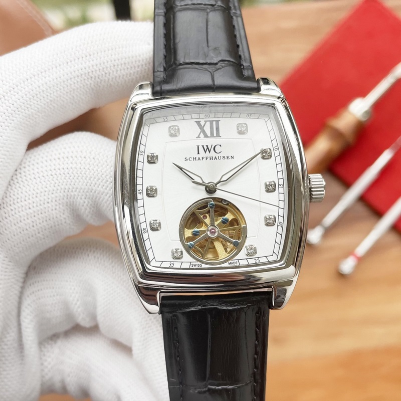 IWC Classic Big Pilot's Replica Watch with Tourbillon Elegant and Exquisite-4