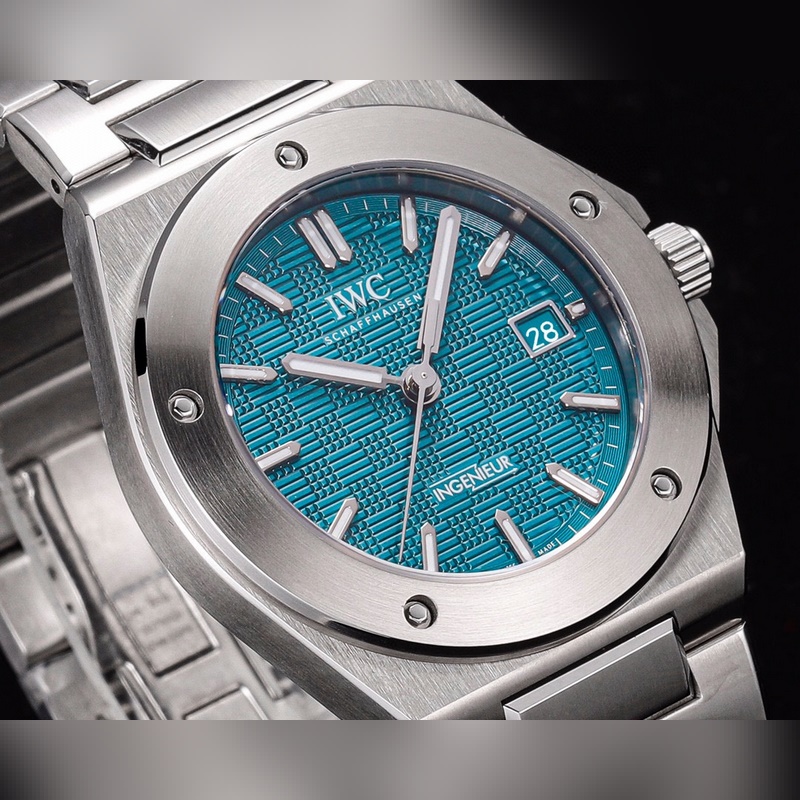 IWC Ingenieur Automatic Replica Watch 2024 40mm Marvel Unveiled-3