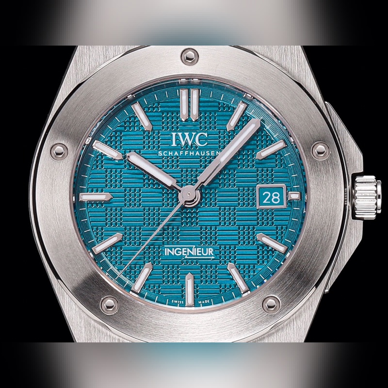 IWC Ingenieur Automatic Replica Watch 2024 40mm Marvel Unveiled-4