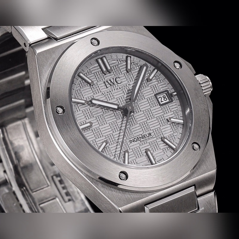 IWC Ingenieur Automatic 2024 Premium 40mm Masterpiece Unveiled-3