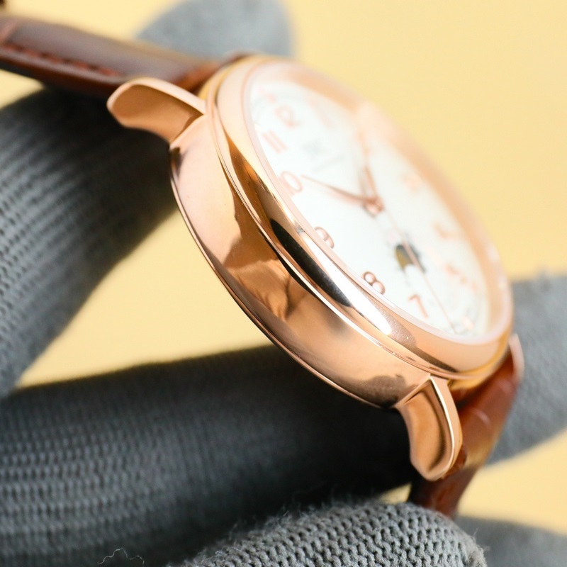 2025 IWC Aquatimer Series with Date and Moon Phase Functions-5