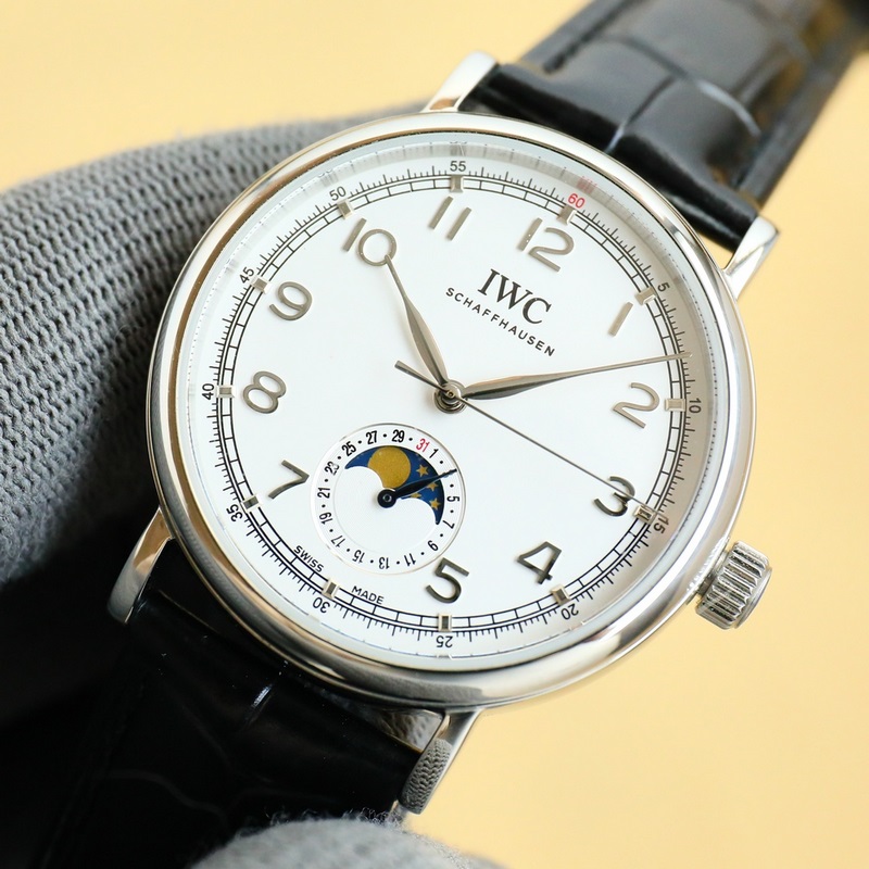 IWC 2025 Portofino Series Men's Replica Watch with Pointer Date and Moon Phase-3