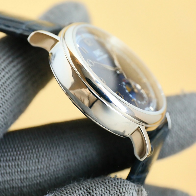 IWC 2025 Portofino Series Men's Replica Watch with Pointer Date and Moon Phase-5