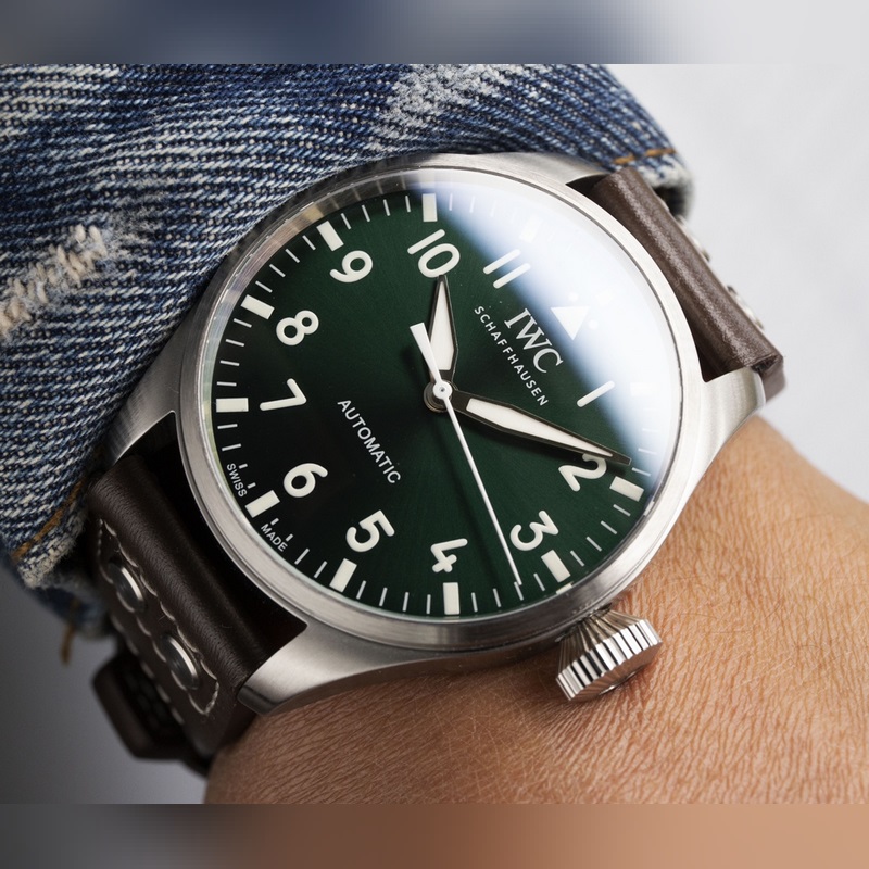 IWC Big Pilot's Replica Watch 43mm Bold Masculine Design-5