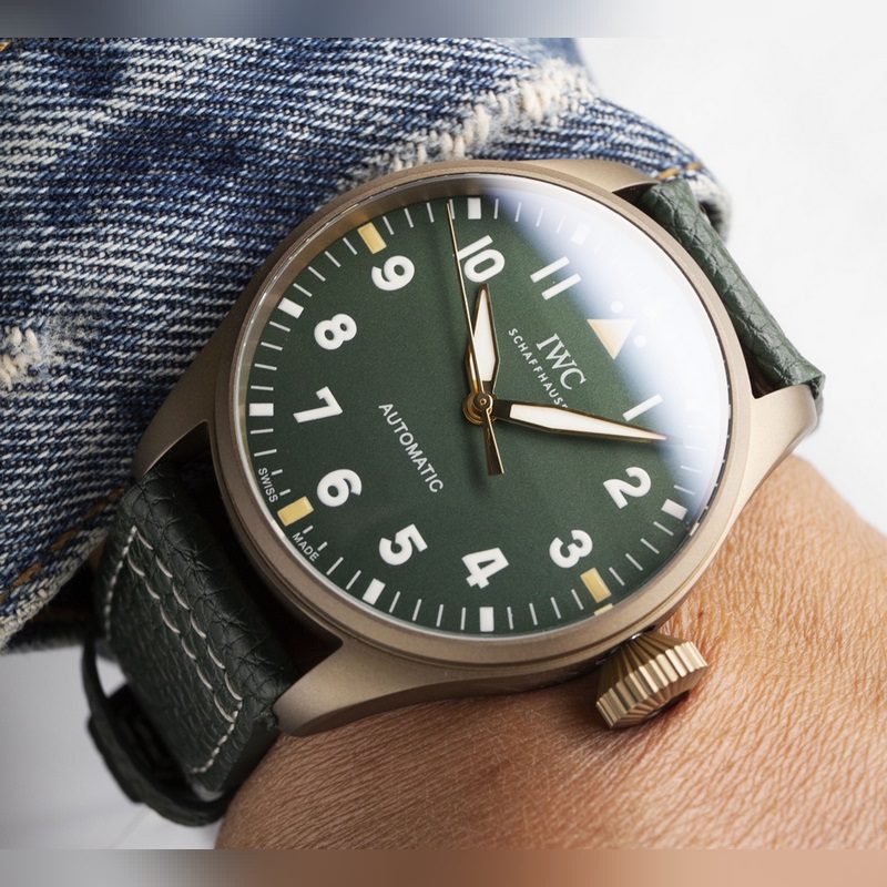 IWC Big Pilot 43mm Men's Replica Watch Bold and Masculine-5