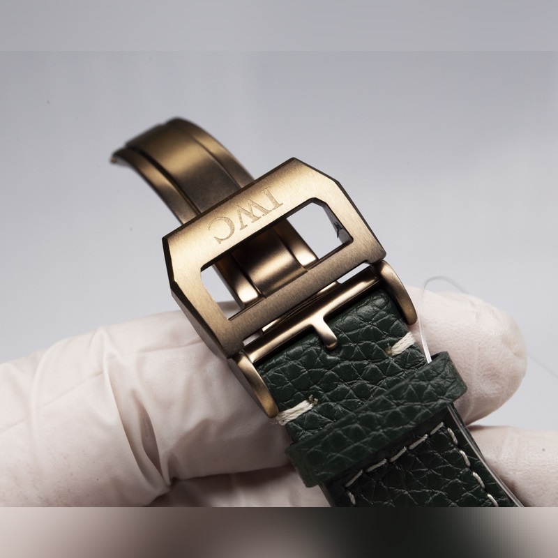 IWC Big Pilot 43mm Men's Replica Watch Bold and Masculine-7