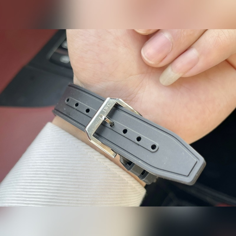 IWC Pilot's Series Multifunctional Men's Replica Watch Elegant Premium Quality-8