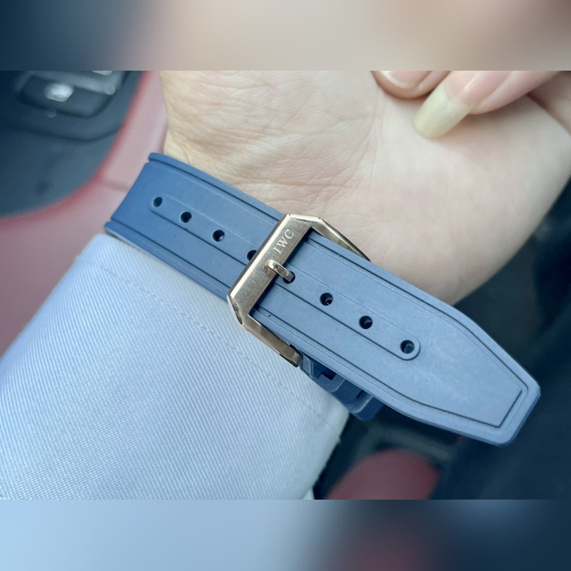 IWC Pilot's Replica Watch New Automatic Mechanical Model Launch-8