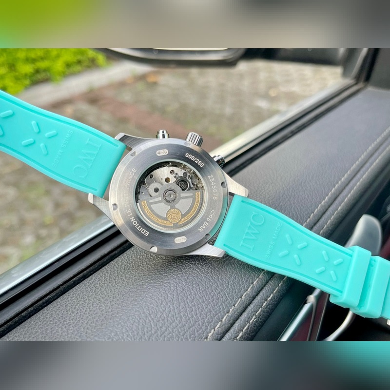 IWC Pilot's Replica Watch Luxury Multifunctional Men's Timepiece Elegant Design-7