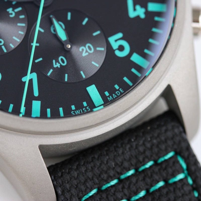 IWC Pilot's Replica Watch OR6 Mercedes-AM Titanium Case New Arrival-4