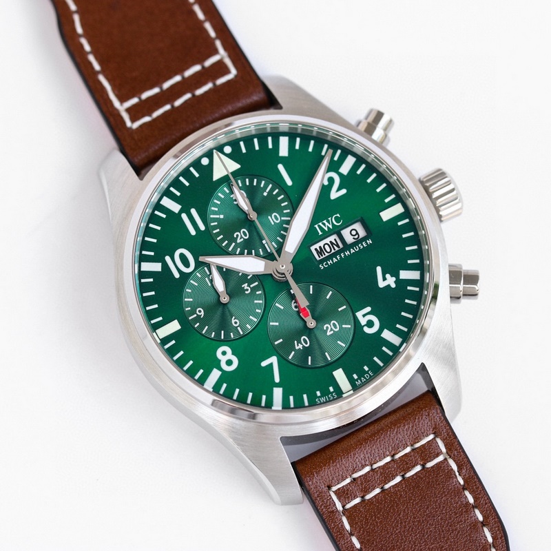 New IWC Pilot's Replica Watch IW3 Classic Timepiece with Transparent Caseback-2