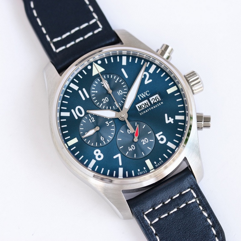New IWC Pilot's Replica Watch IW3 Classic Timepiece with Transparent Caseback-5