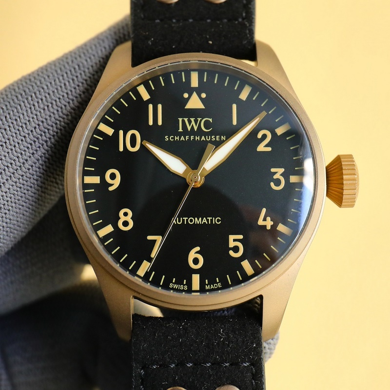 IWC Big Pilot 43mm Bold Design and Robust Quality-2