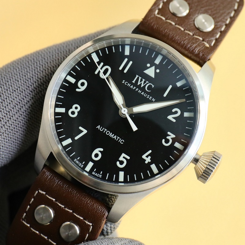 IWC Big Pilot 43mm Bold Rugged Design and Premium Quality-3