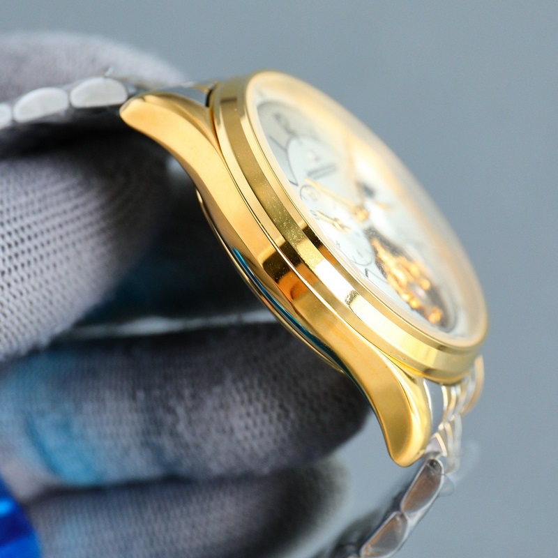 Jaeger Lecoultre Master Control Series Multifunction Men's Replica Watch-6