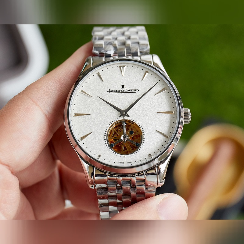 Jaeger-LeCoultre Master Series Tourbillon Men's Replica Watch Luxury Quality-4