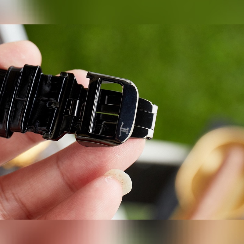 Jaeger-LeCoultre Grande Reverso Tourbillon Men's Replica Watch Luxury-8