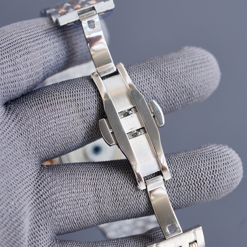 Jaeger-LeCoultre Master Ultra Thin Moon Stunning Color Edition-8