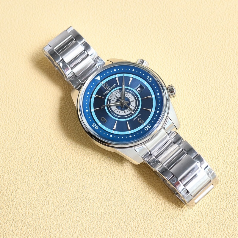 Jaeger-LeCoultre Polaris Calendar Replica Watch Modern Dual-Handle Design Elegant Sporty Style-1