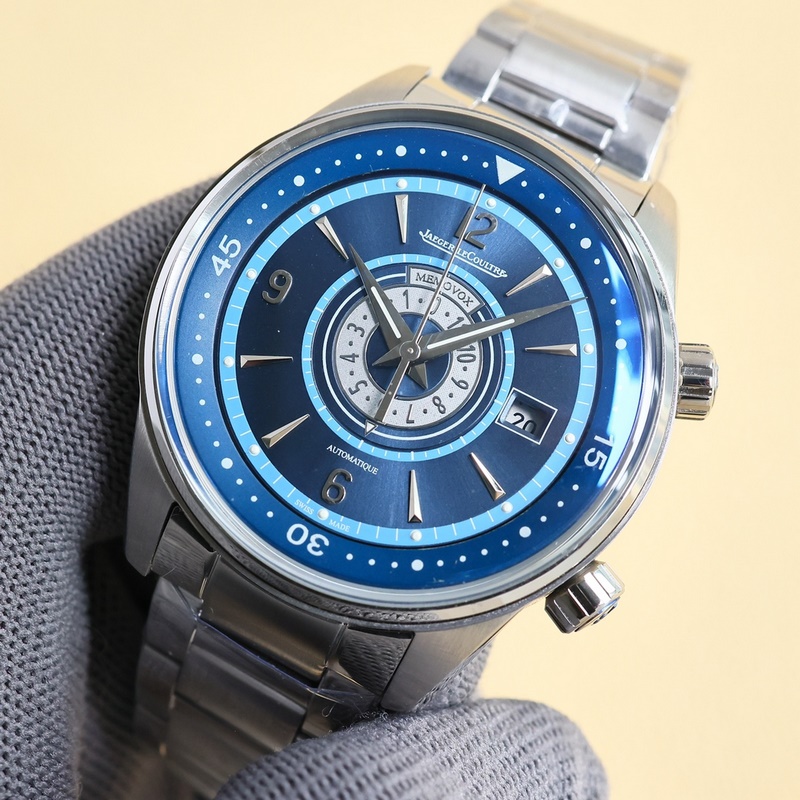 Jaeger-LeCoultre Polaris Calendar Replica Watch Modern Dual-Handle Design Elegant Sporty Style-3