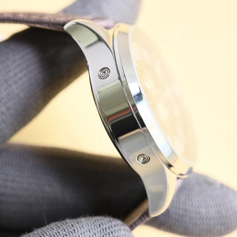 Jaeger-LeCoultre Polaris Series Elegant New Replica Watch-6