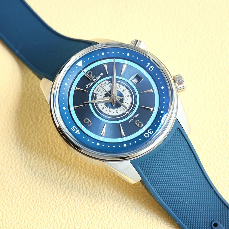 Jaeger-LeCoultre Master 410257 42mm Alarm Replica Watch-4