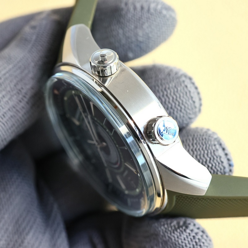 Jaeger-LeCoultre Master 410257 42mm Alarm Replica Watch-8