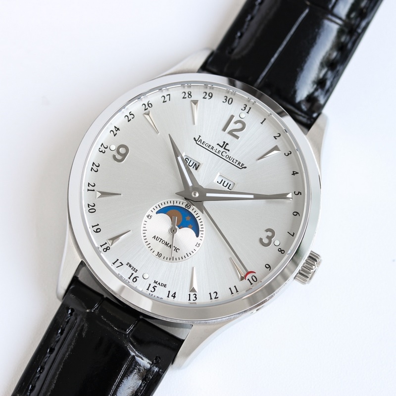 Jaeger-LeCoultre Master Calendar Luxurious Features and Precision-2