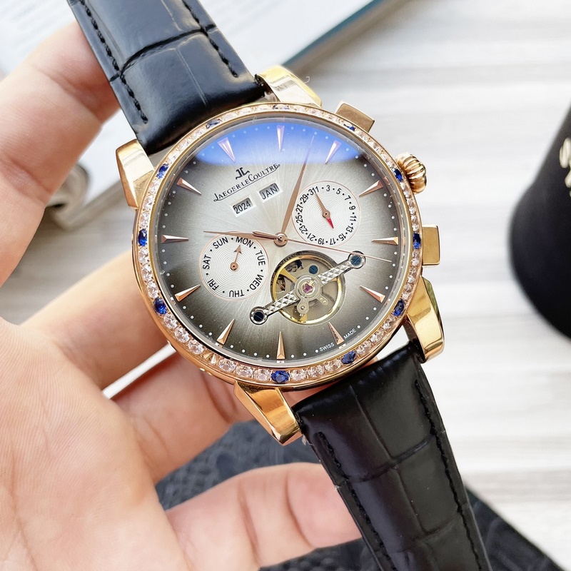 Jaeger-LeCoultre Master Compressor Multifunctional Luxury Replica Watch-3