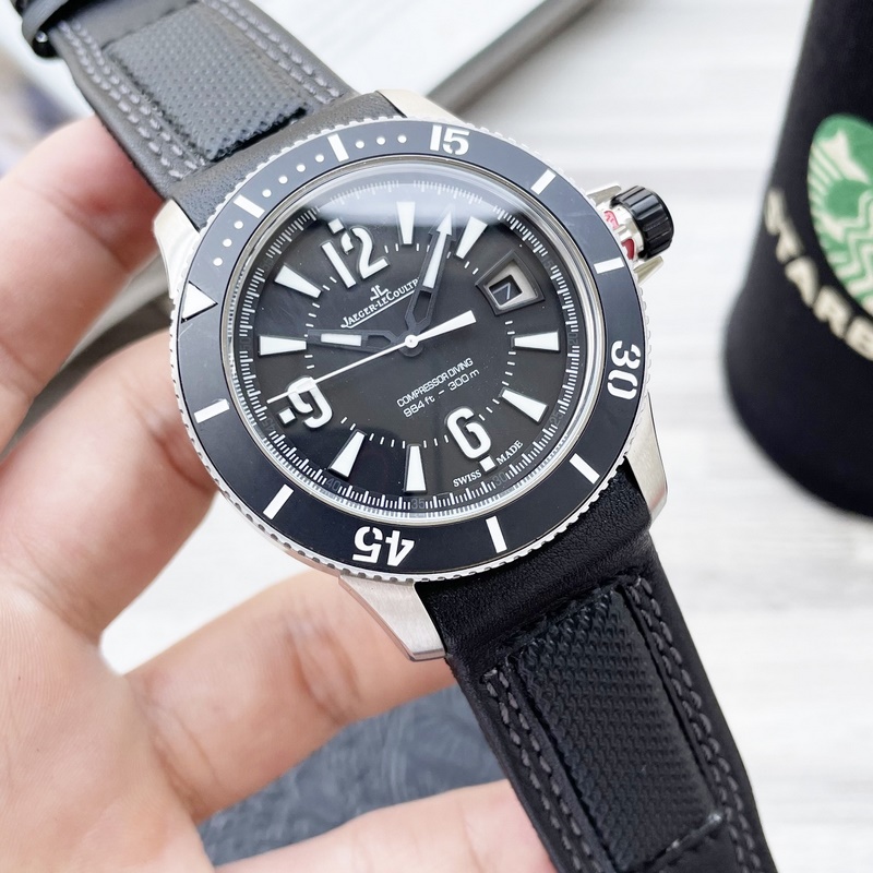 Jaeger-LeCoultre Master Compression 42mm 316 Case Luxury Replica Watch-4