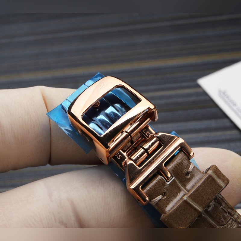 Jaeger-LeCoultre Rendez-Vous Automatic Tourbillon Ladies Replica Watch with Natural Deep Sea Mother-of-Pearl-7