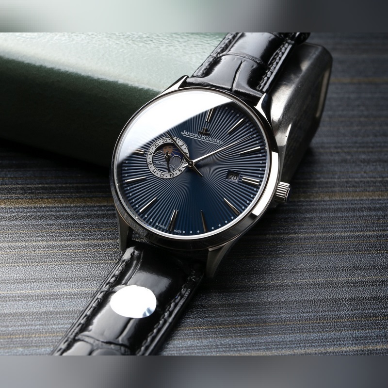 Jaeger-LeCoultre Master Ultra Thin Moon Enamel 120m Water Resistance-1