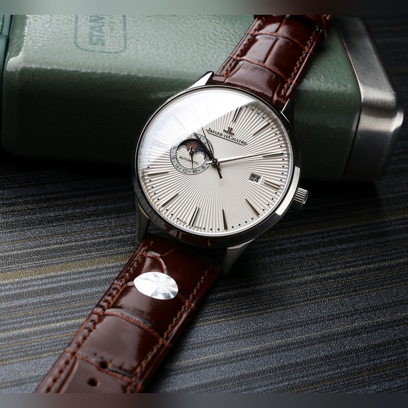 Jaeger-LeCoultre Master Ultra Thin Moon Enamel Waterproof up to 120m-1