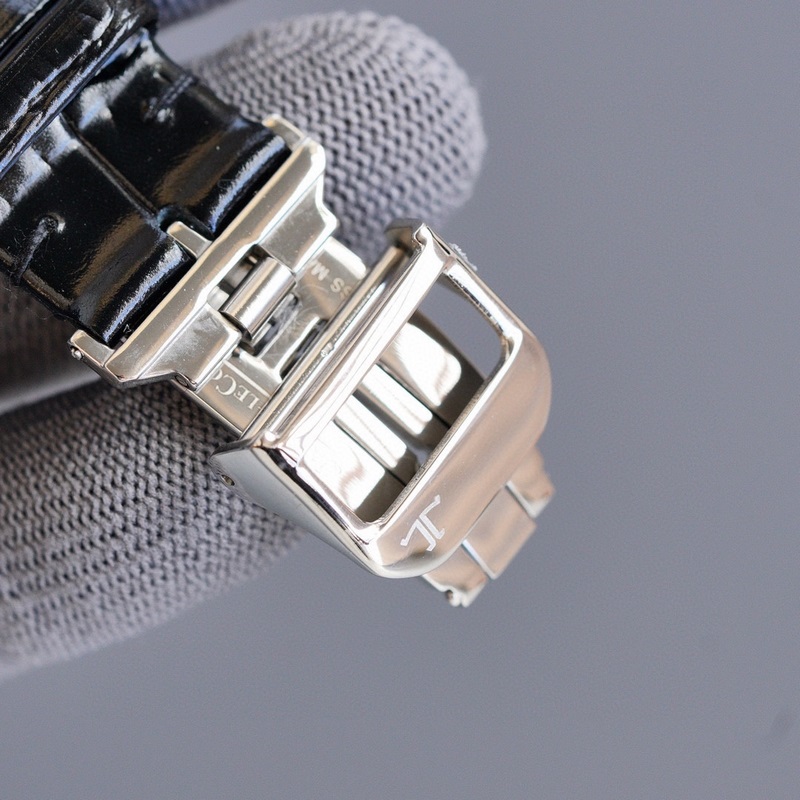 Jaeger-LeCoultre Master Moon Phase Shock Color Edition-8