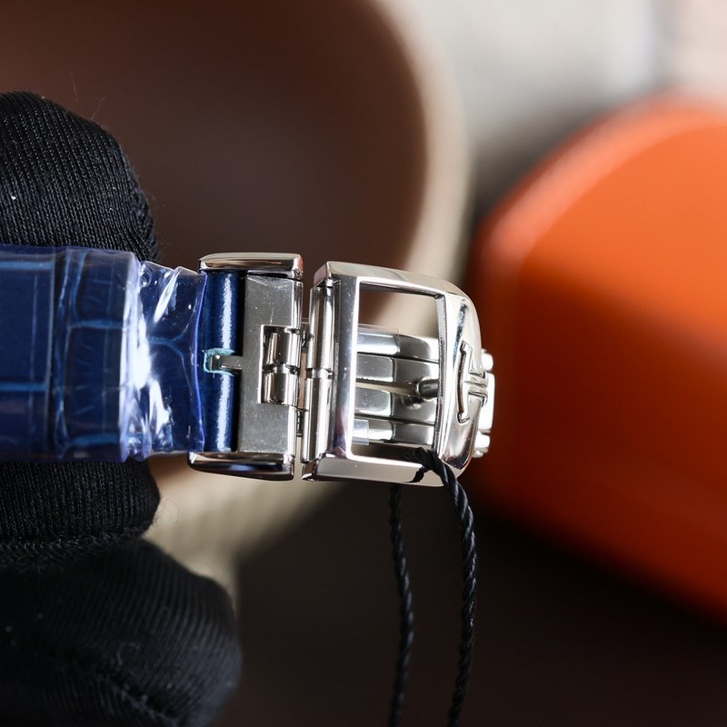 Jaeger-LeCoultre Rendez-Vous Romantic Women's Replica Watch Minimalist Elegance-7