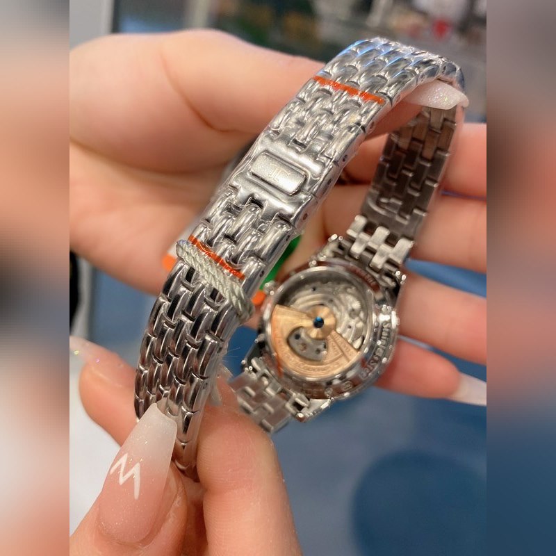 Jaeger-LeCoultre Rendez-Vous Automatic Mechanical Tourbillon Ladies Replica Watch-8