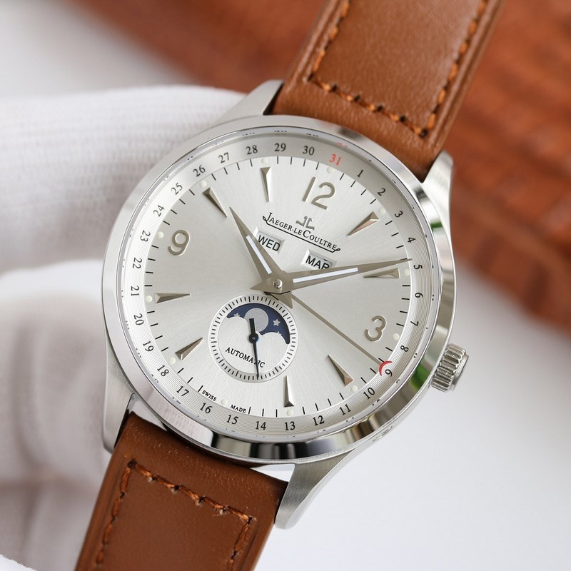 Jaeger-LeCoultre Master Calendar Elegant Timepiece with Exquisite Functions-4