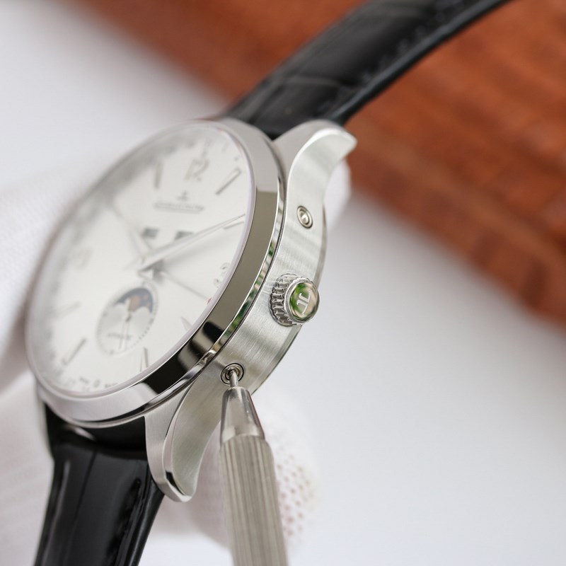 Jaeger-LeCoultre Master Calendar Elegant Complications in Replica Watchmaking-2