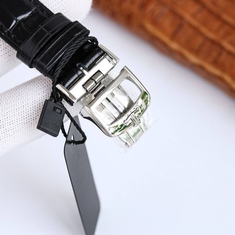 Jaeger-LeCoultre Master Series Multi-Time Zone Replica Watch Features-8