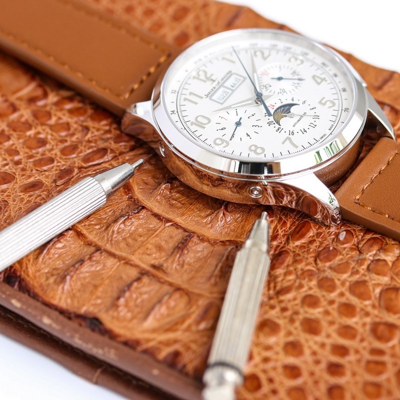 Jaeger-LeCoultre Master Series Replica Watch High-Quality Timepieces-8